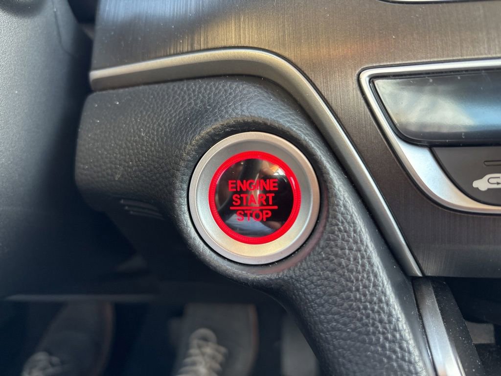 Used 2018 Honda Accord LX image 19