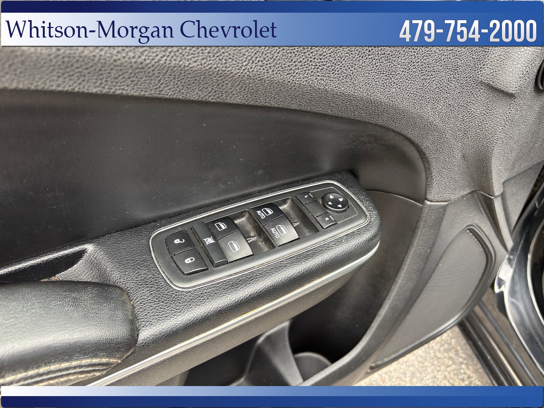 Used 2018 Chrysler 300 S RWD image 15