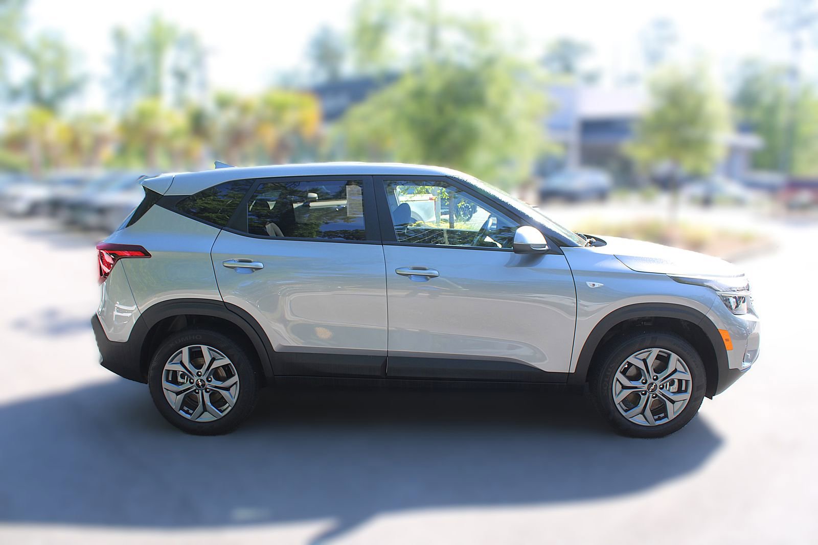 Certified 2026 Kia Seltos LX AWD/4WD image 13