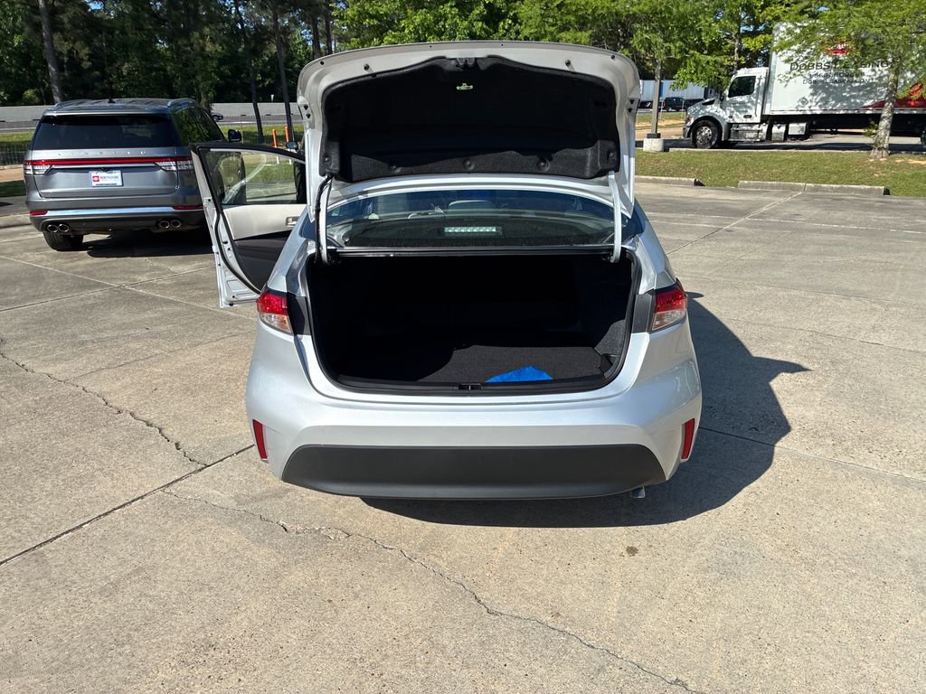 New 2026 Toyota Corolla LE FWD image 31