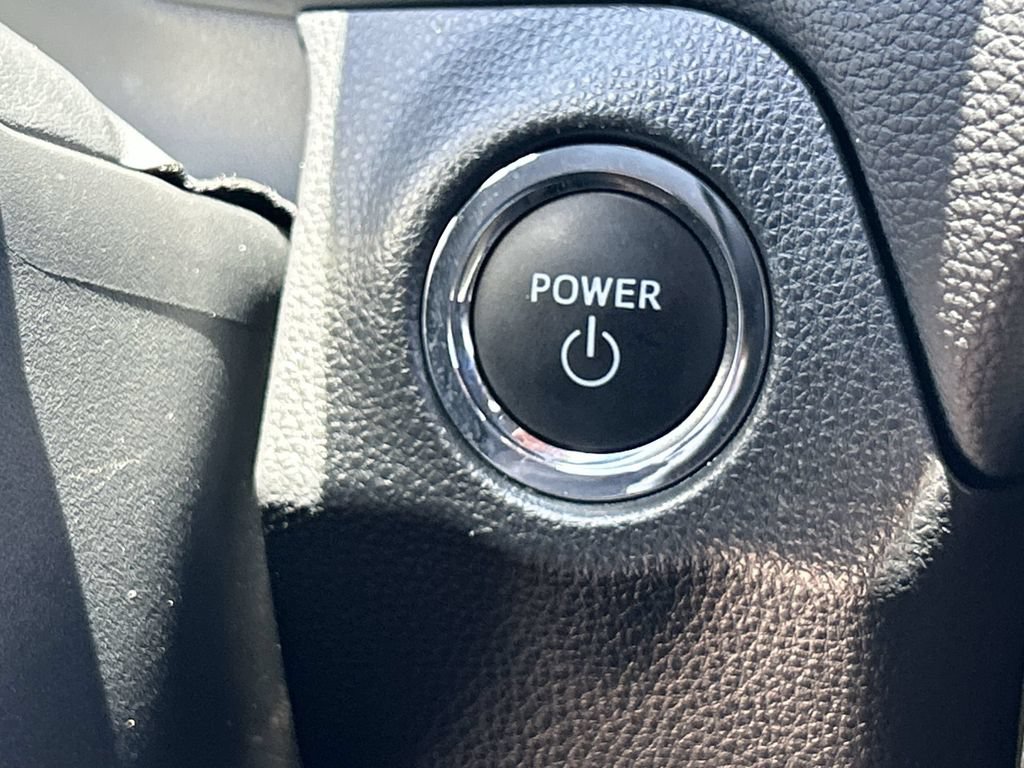 Used 2023 Toyota RAV4 SE w/ Convenience Package AWD/4WD image 17