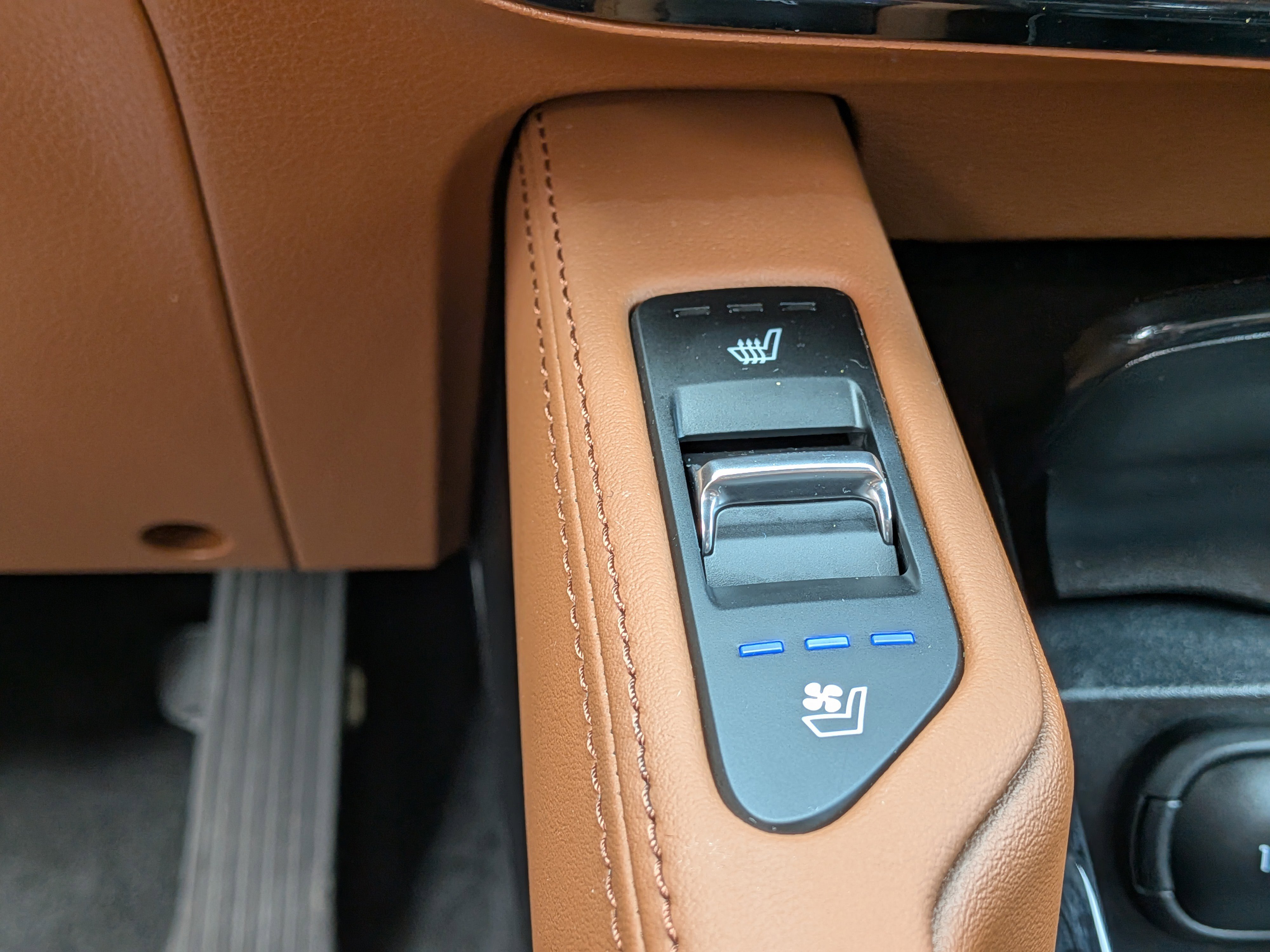 Used 2025 Kia Telluride EX X-Line image 35