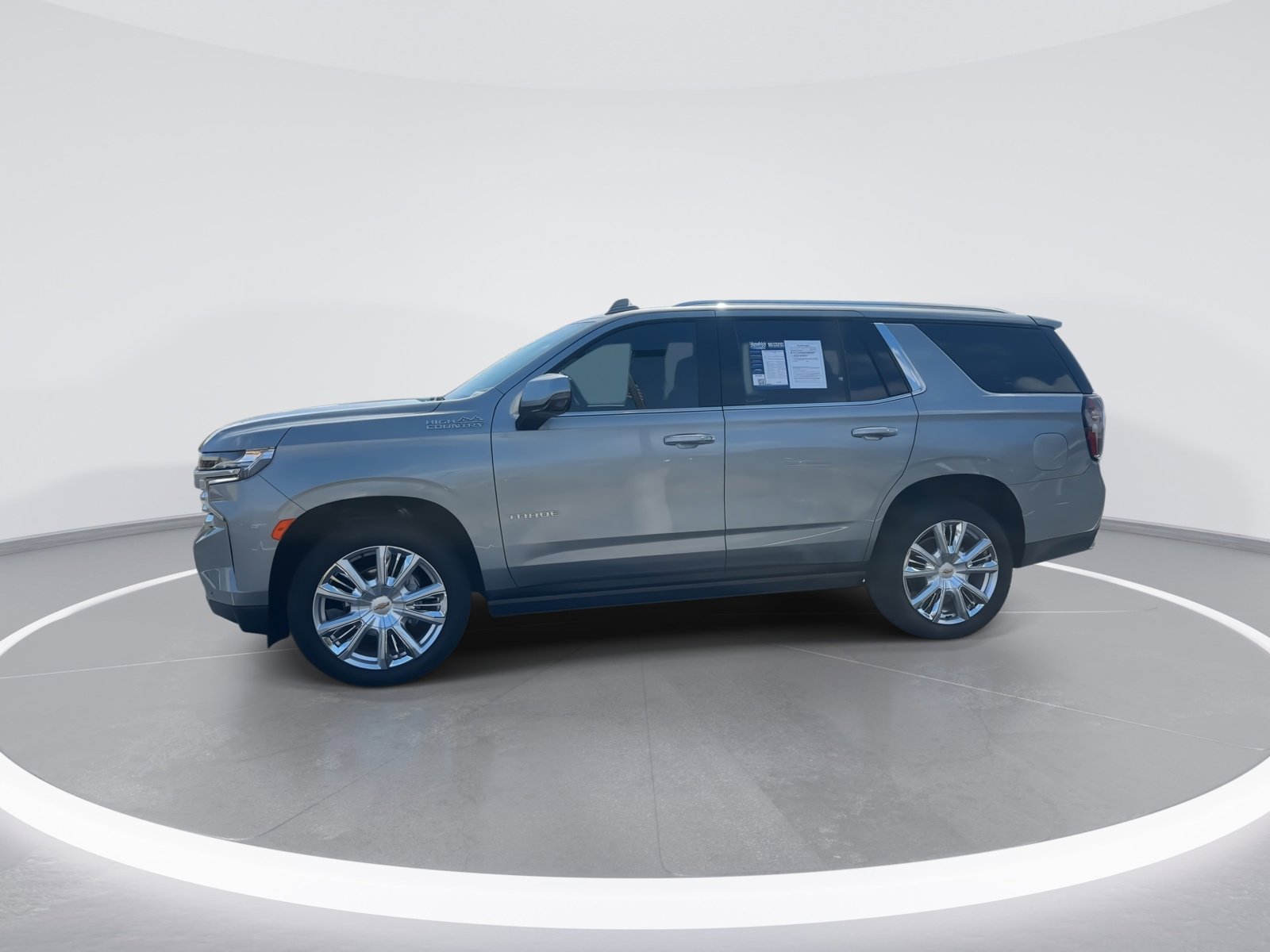 Used 2024 Chevrolet Tahoe High Country w/ Premium Package image 6