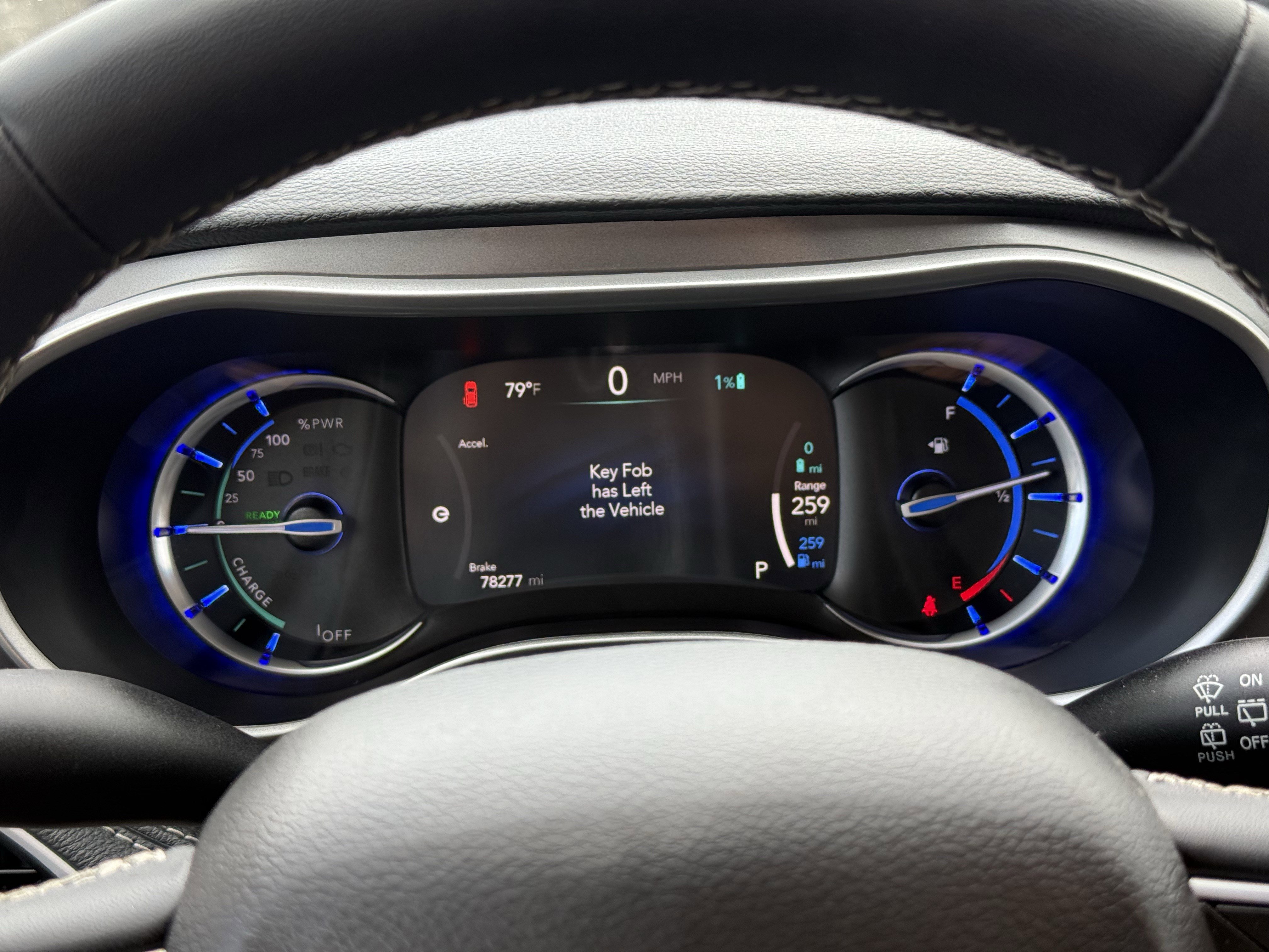 Used 2023 Chrysler Pacifica Touring-L image 19