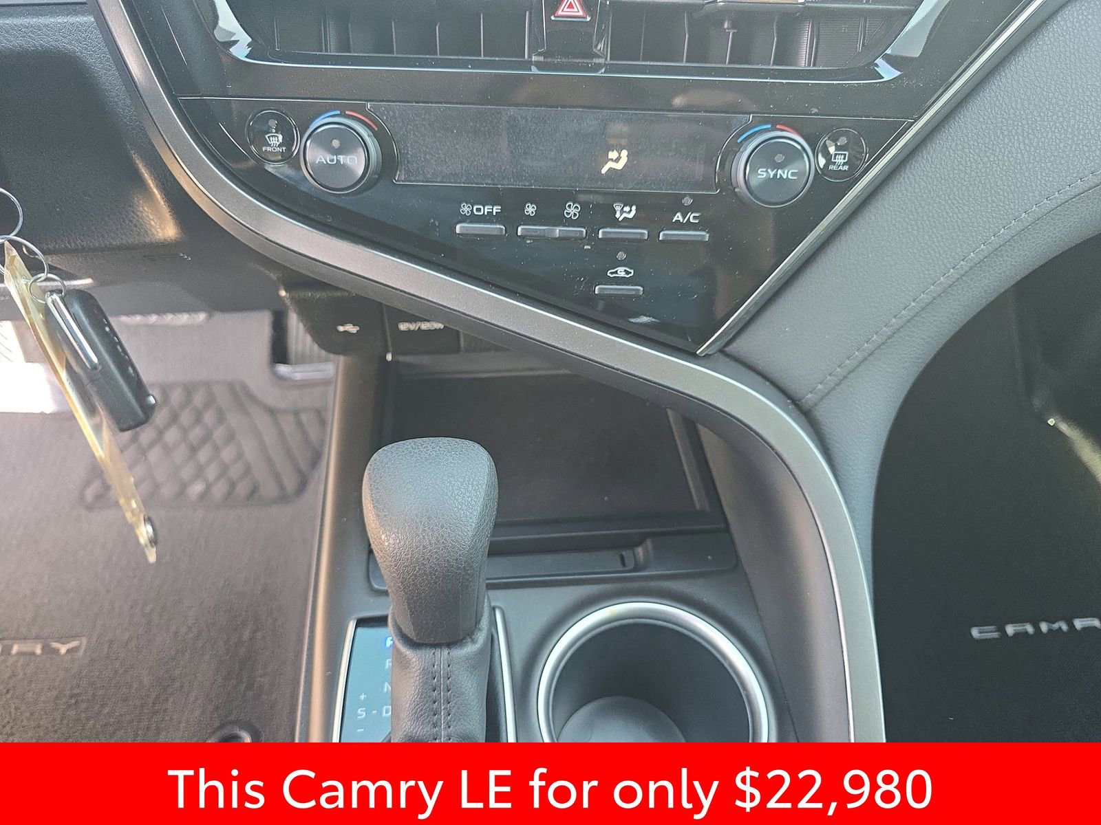 Used 2022 Toyota Camry LE FWD image 30