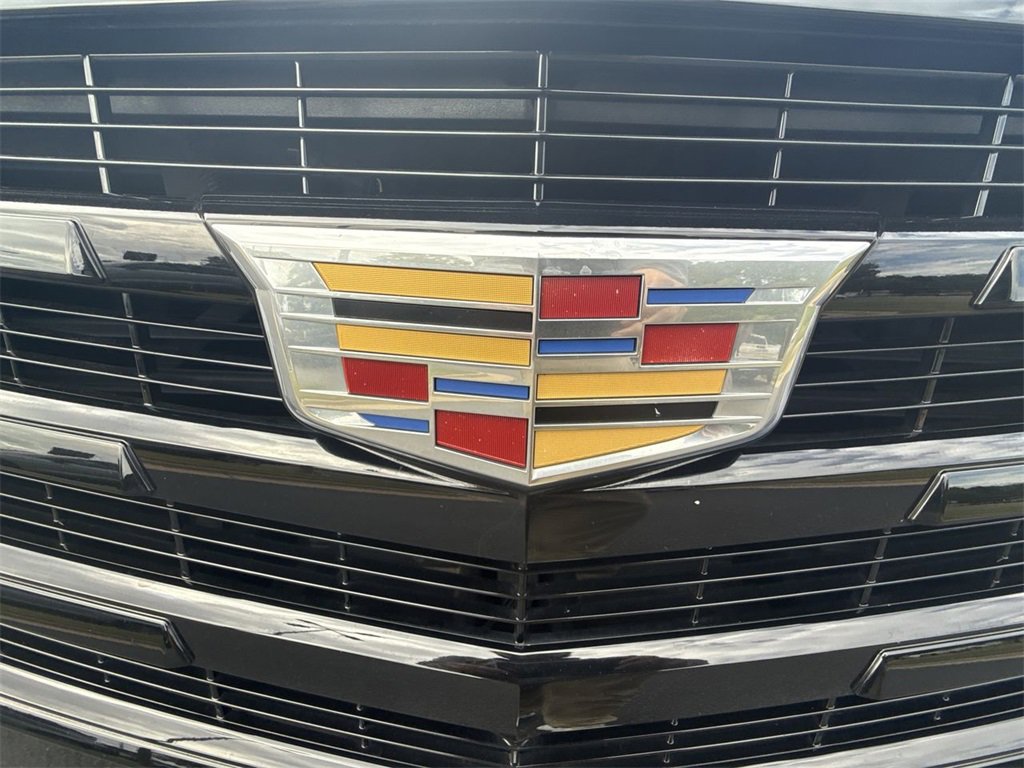 Certified 2020 Cadillac Escalade Luxury w/ Escalade Sport Edition image 31