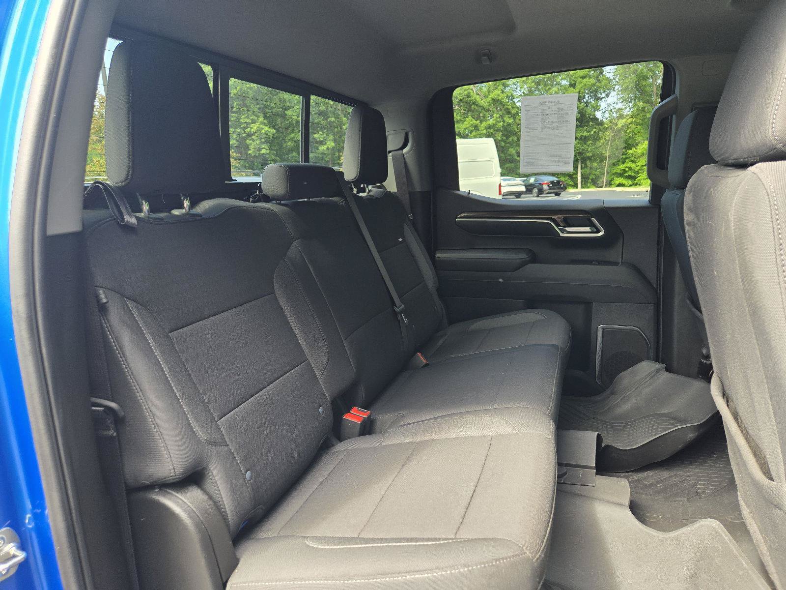 Used 2025 Chevrolet Silverado 1500 LT AWD/4WD image 27
