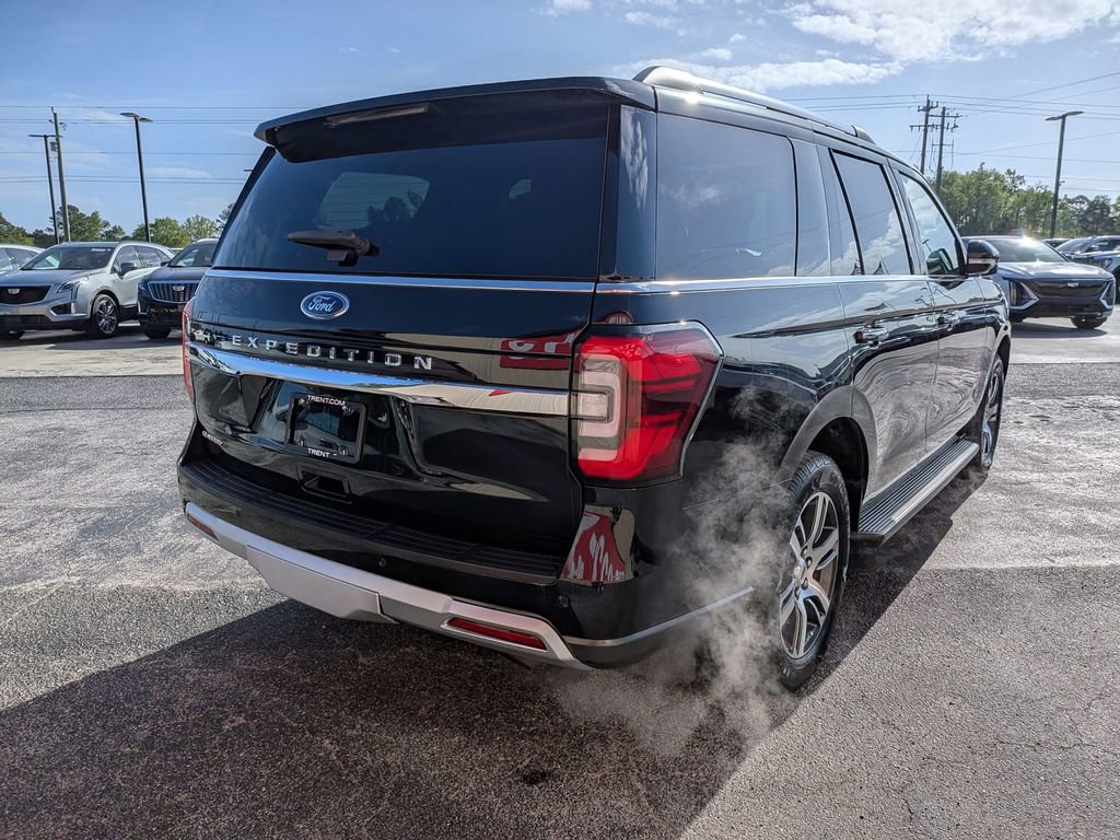Used 2024 Ford Expedition Limited image 4