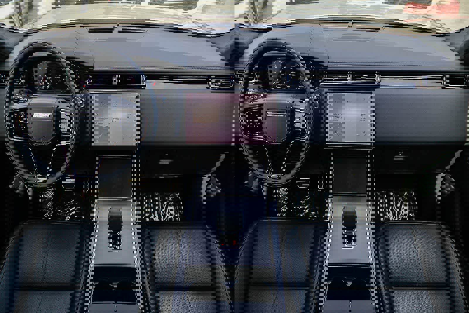 New 2026 Land Rover Range Rover Velar Dynamic SE image 12