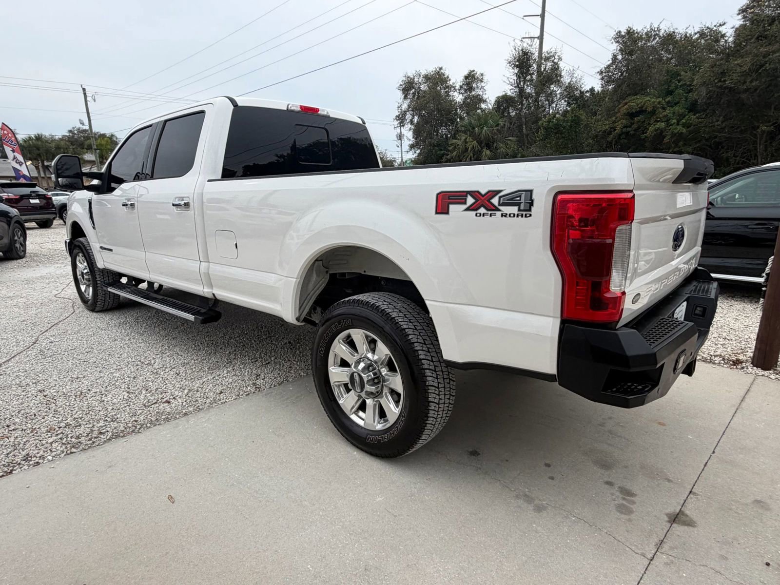 Used 2018 Ford F350 Lariat w/ Lariat Ultimate Package AWD/4WD image 7