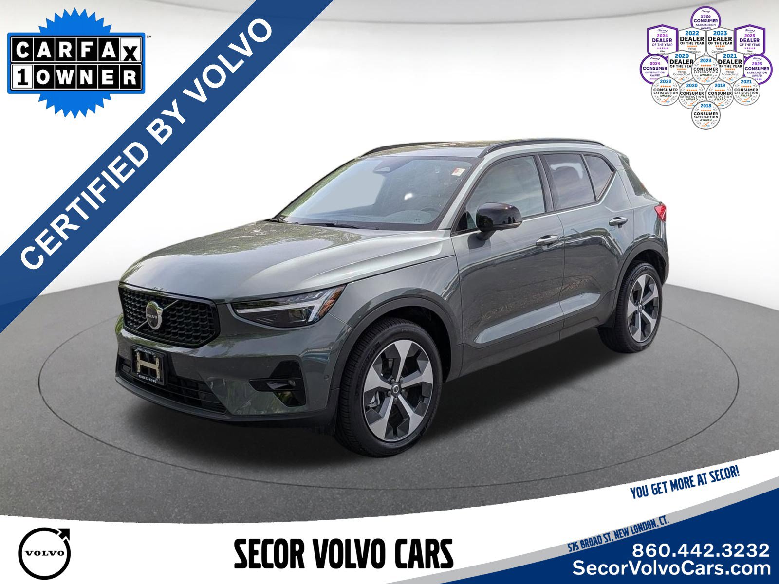 Certified 2026 Volvo XC40 B5 Plus AWD/4WD image 1