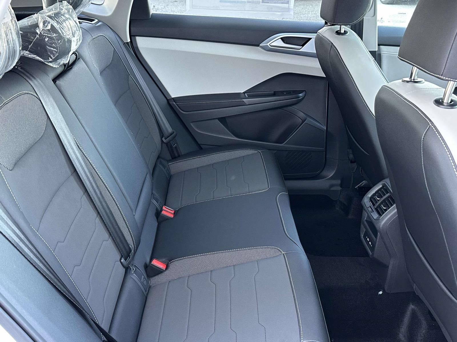 New 2026 Volkswagen Taos SE AWD/4WD image 15