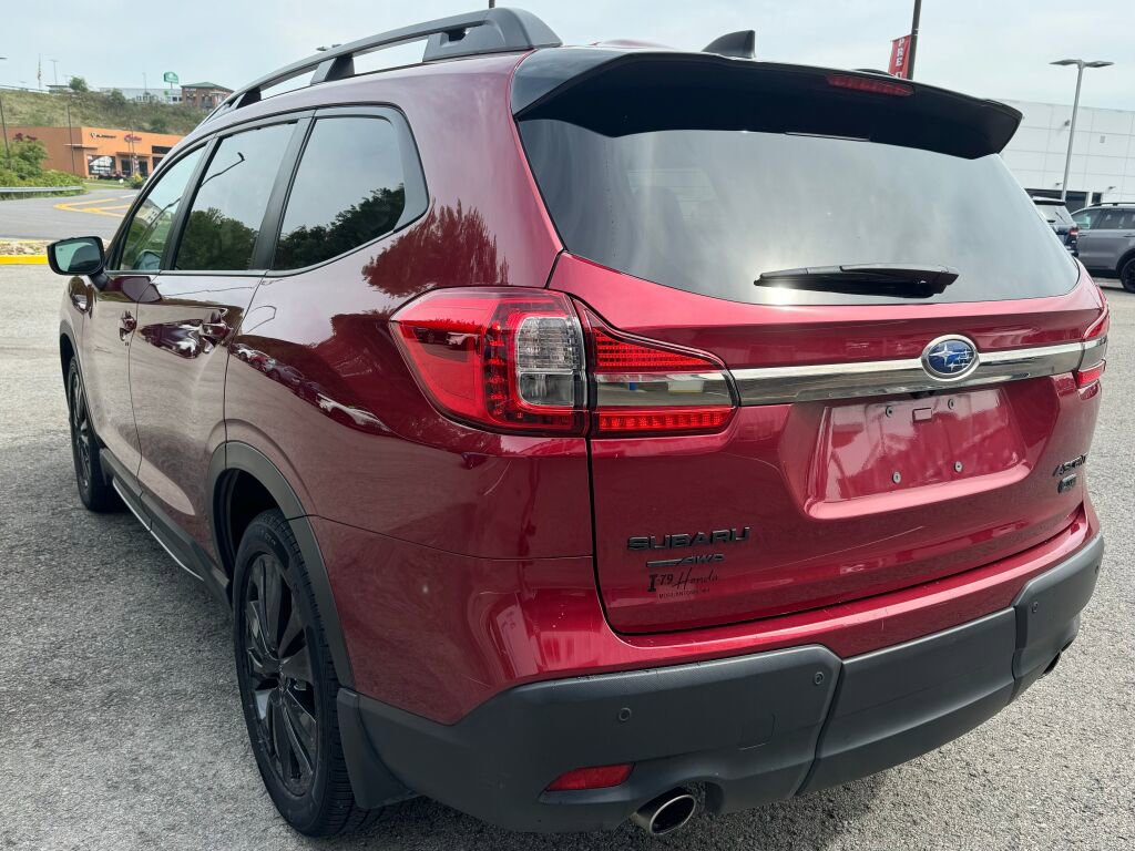 Used 2022 Subaru Ascent Onyx Edition image 5