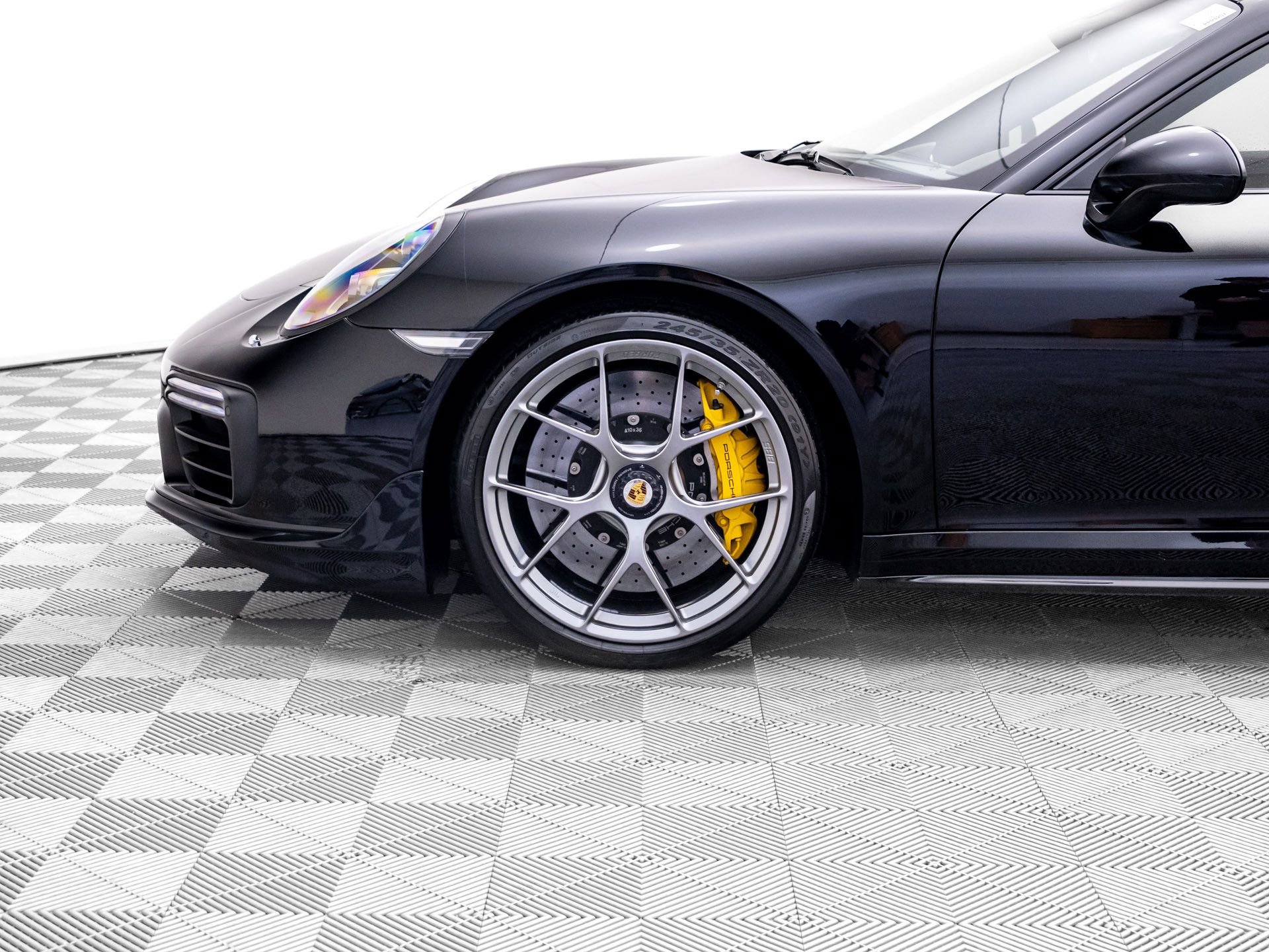 Used 2017 Porsche 911 Turbo S AWD/4WD image 34