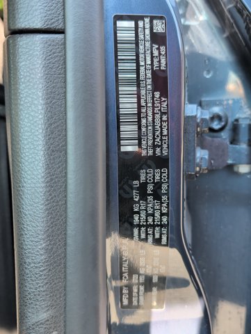 Used 2020 Jeep Renegade Latitude FWD image 29
