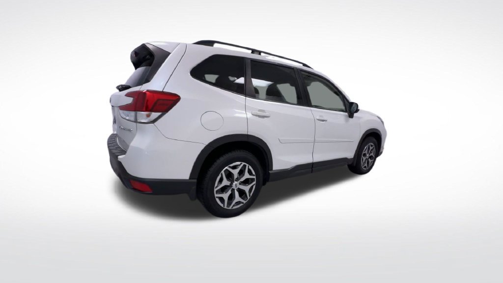 Used 2020 Subaru Forester Premium AWD/4WD image 8