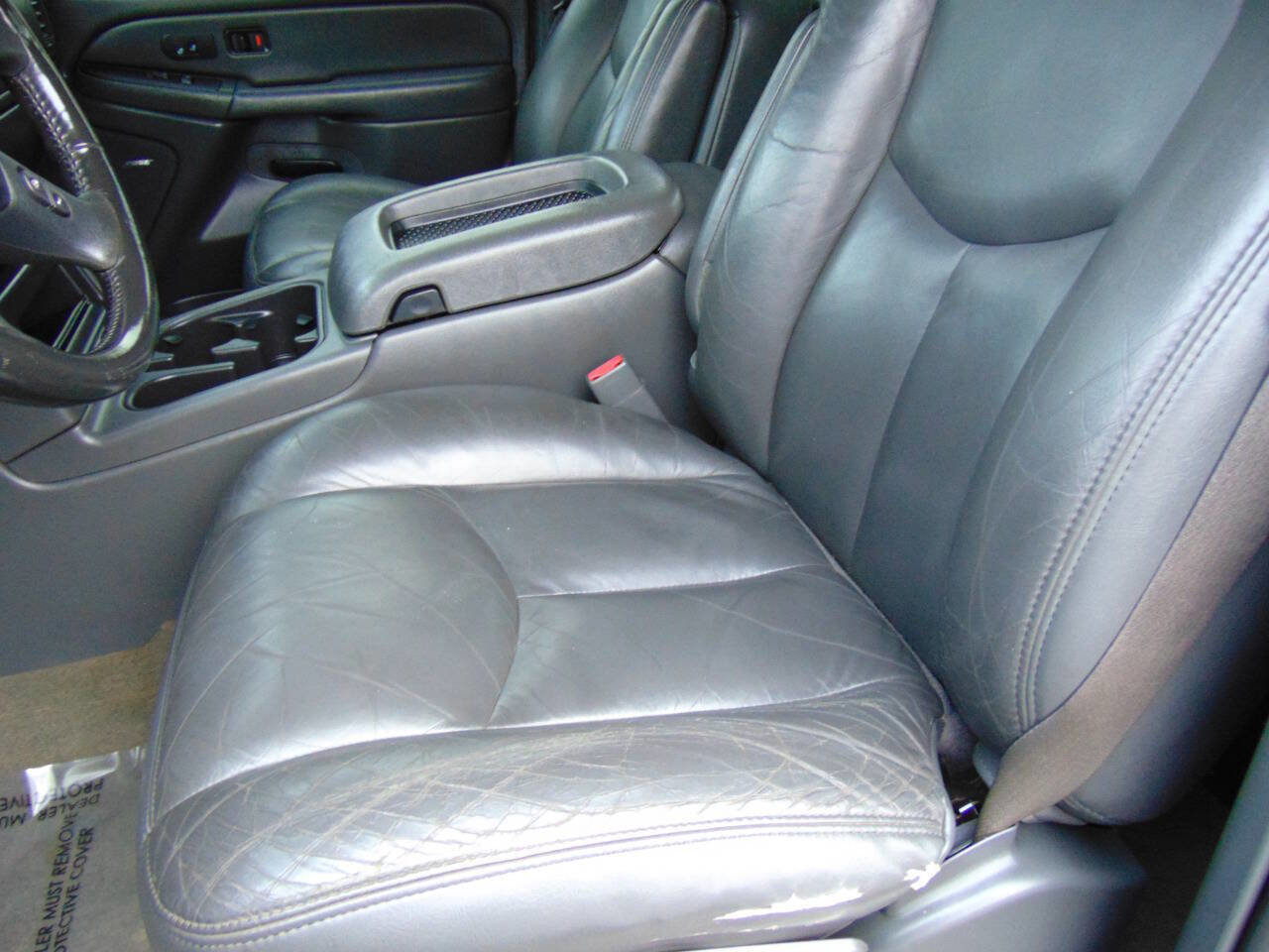 Used 2004 Chevrolet Silverado 2500 LT w/ Heavy-Duty Power Package image 7