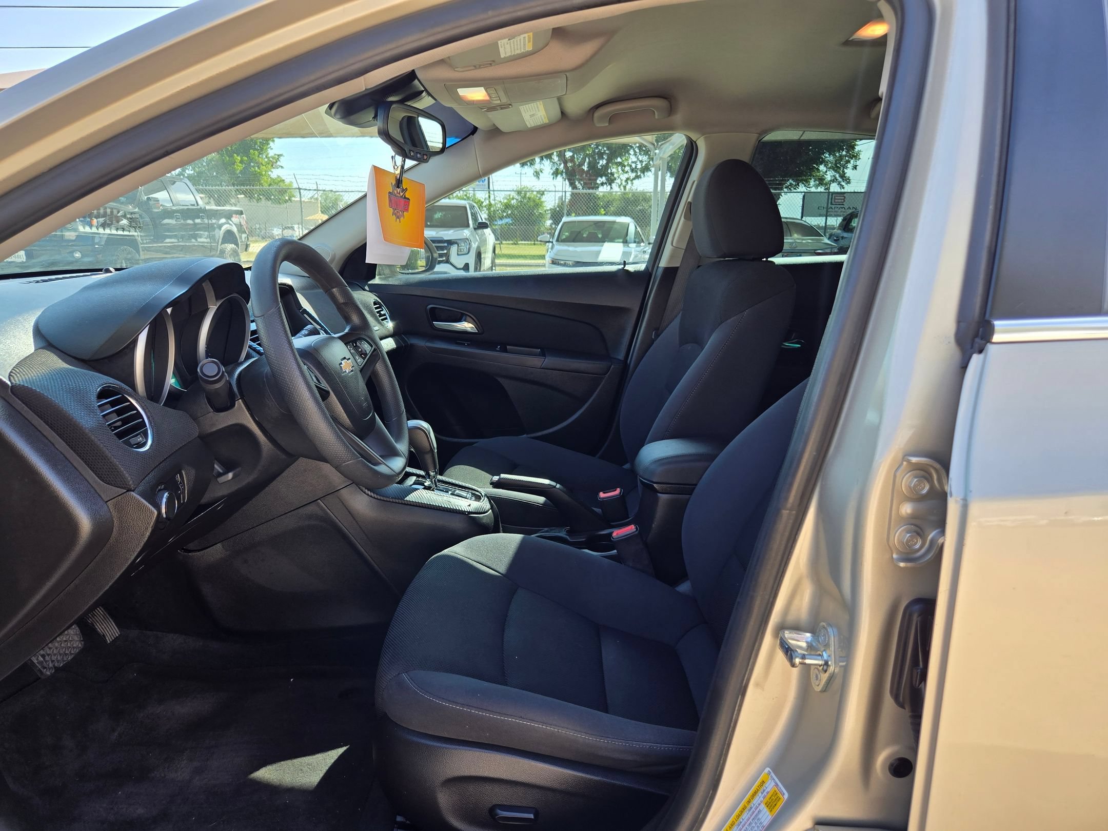 Certified 2016 Chevrolet Cruze LT FWD image 9