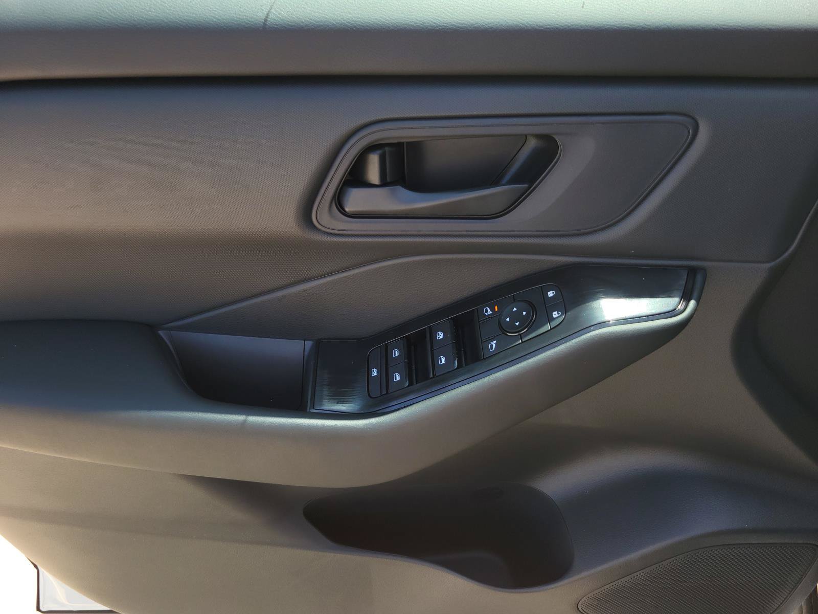 New 2026 Nissan Rogue S FWD image 15