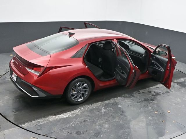 Used 2024 Hyundai Elantra SEL image 64