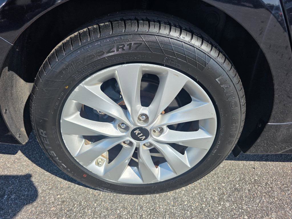 Used 2018 Kia Optima LX w/ 17" Alloy Wheels Package image 18