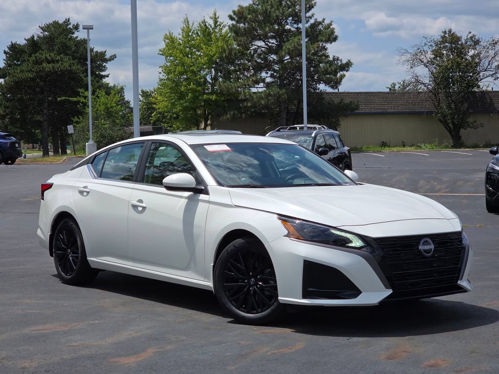 New 2026 Nissan Altima 2.5 SV w/ SV Special Edition Package FWD image 2