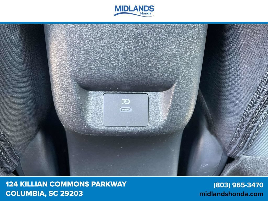 Used 2025 Nissan Versa SV FWD image 10