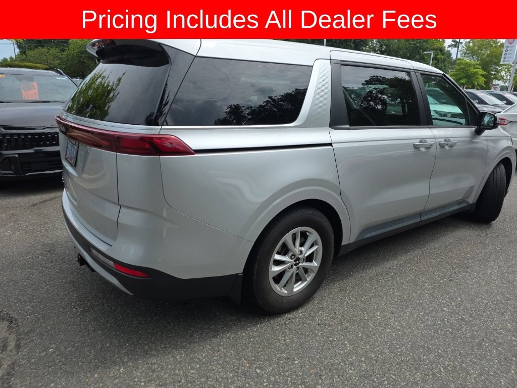 Certified 2022 Kia Carnival LX FWD image 11