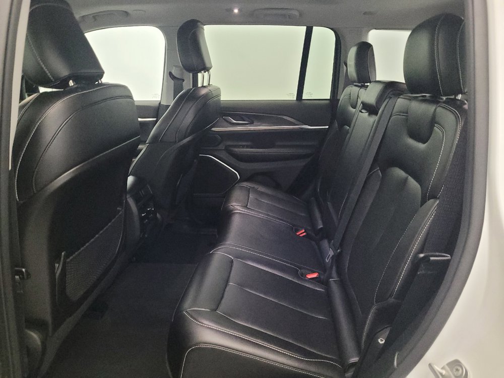 Used 2023 Jeep Grand Cherokee 4WD 4xe image 18