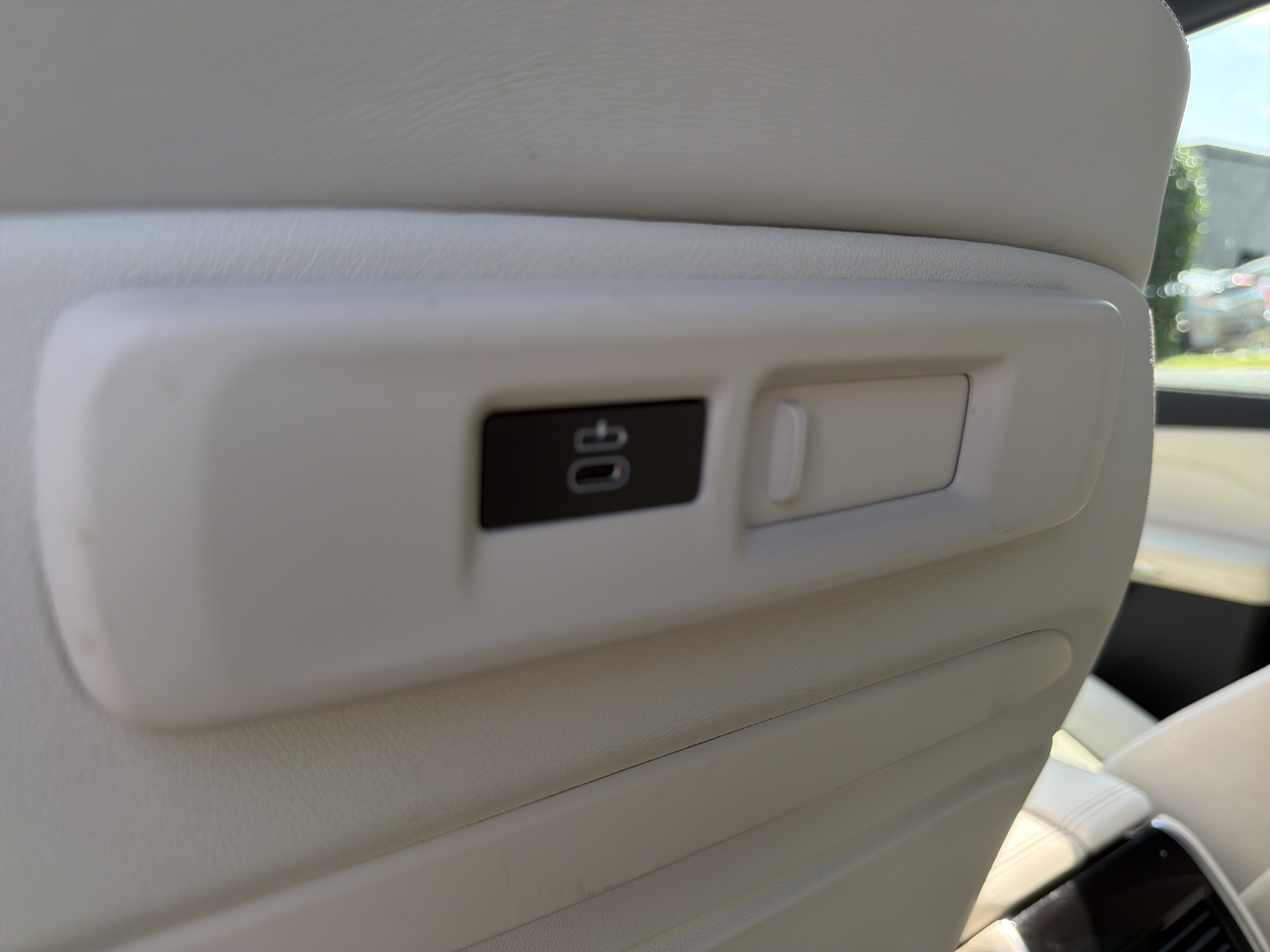 Used 2022 BMW X5 M50i w/ Executive Package AWD/4WD image 64