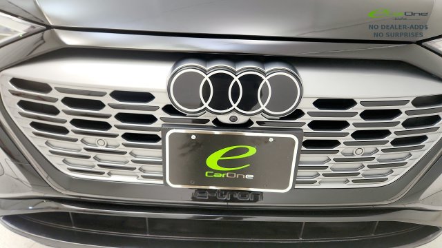 Used 2024 Audi Q8 e-tron Premium Plus w/ Premium Plus Package AWD/4WD image 25