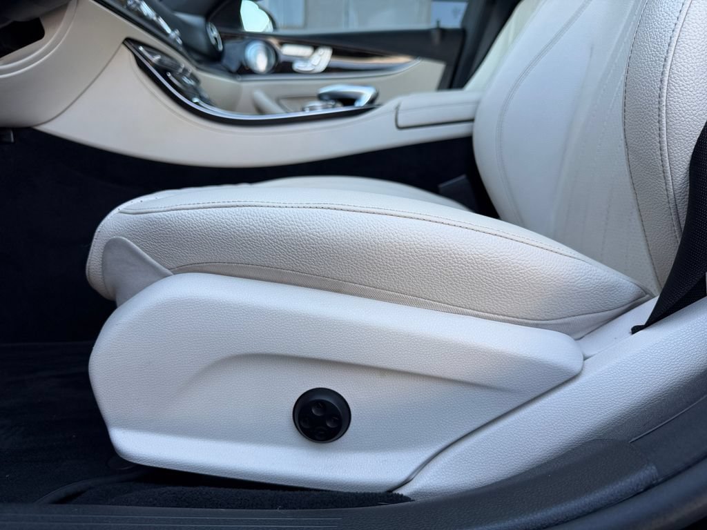 Used 2018 Mercedes-Benz E 300 image 37