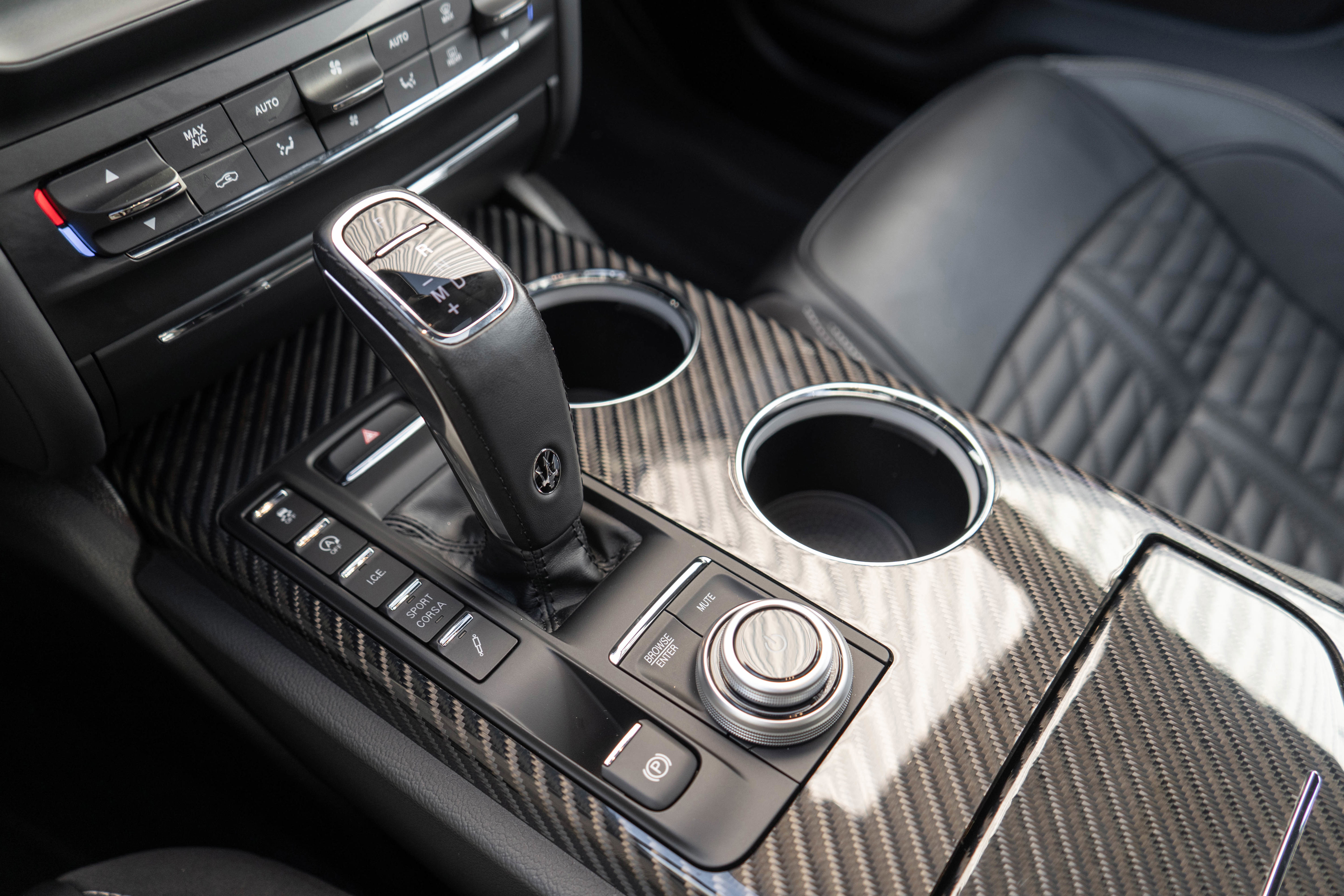 Used 2022 Maserati Ghibli Trofeo image 24