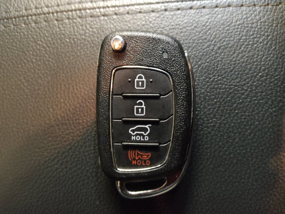 Used 2017 Hyundai Santa Fe Sport image 32