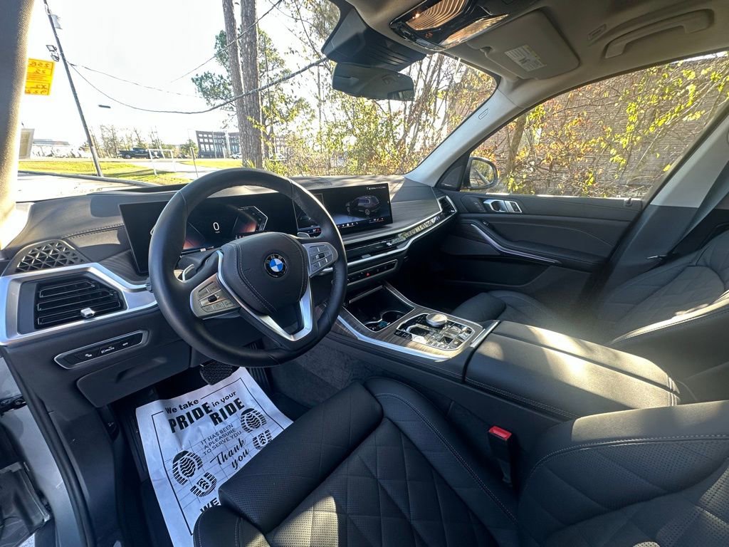 Certified 2025 BMW X7 xDrive40i image 12