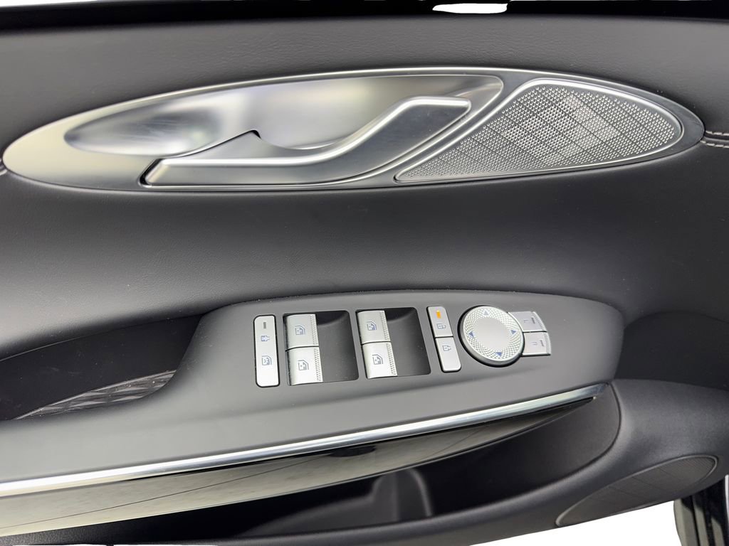 Used 2026 Genesis GV70 2.5T image 32