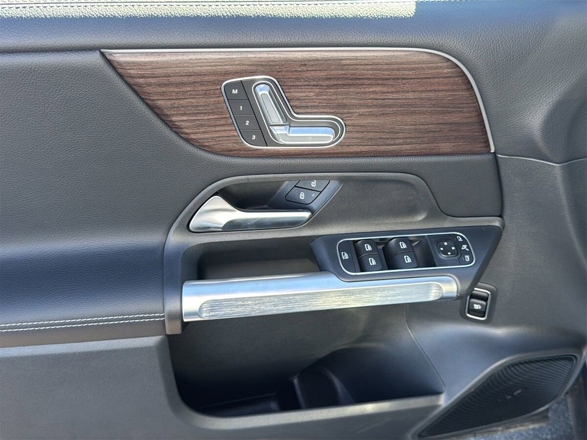 New 2026 Mercedes-Benz GLB 250 image 22