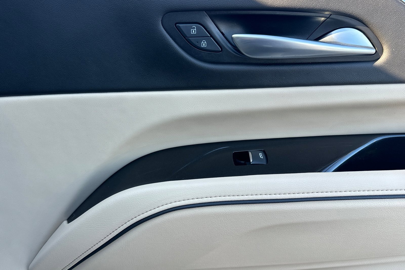 Certified 2024 Cadillac Escalade Premium Luxury image 20