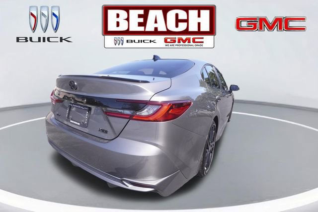 Used 2025 Toyota Camry XSE FWD image 3