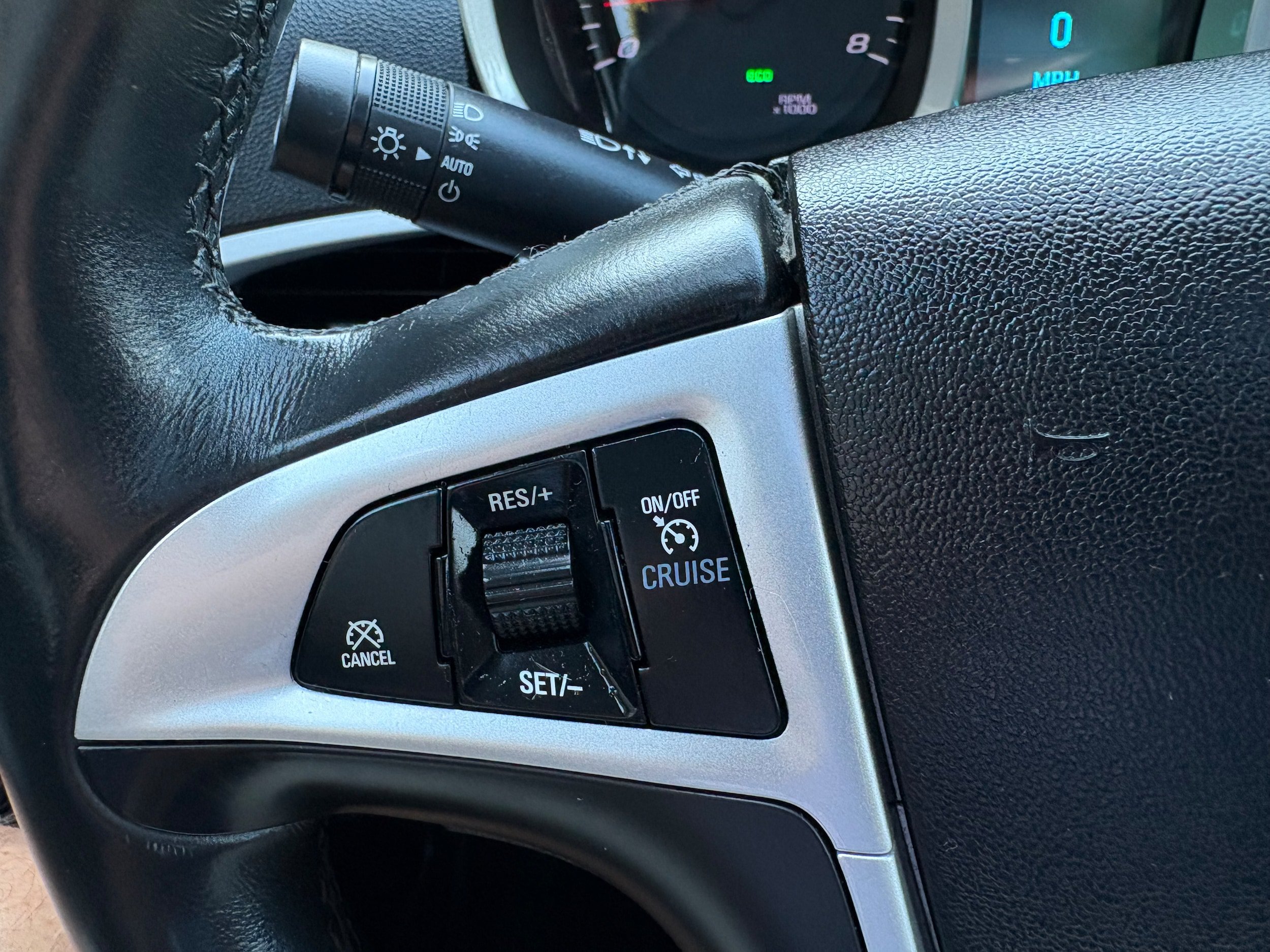 Used 2012 Chevrolet Equinox LT w/ Driver Convenience Package AWD/4WD image 27