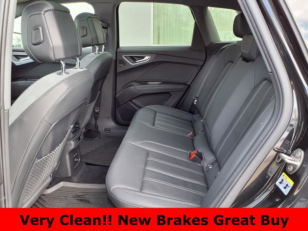 Used 2023 Audi Q4 e-tron Premium Plus w/ Premium Plus image 24