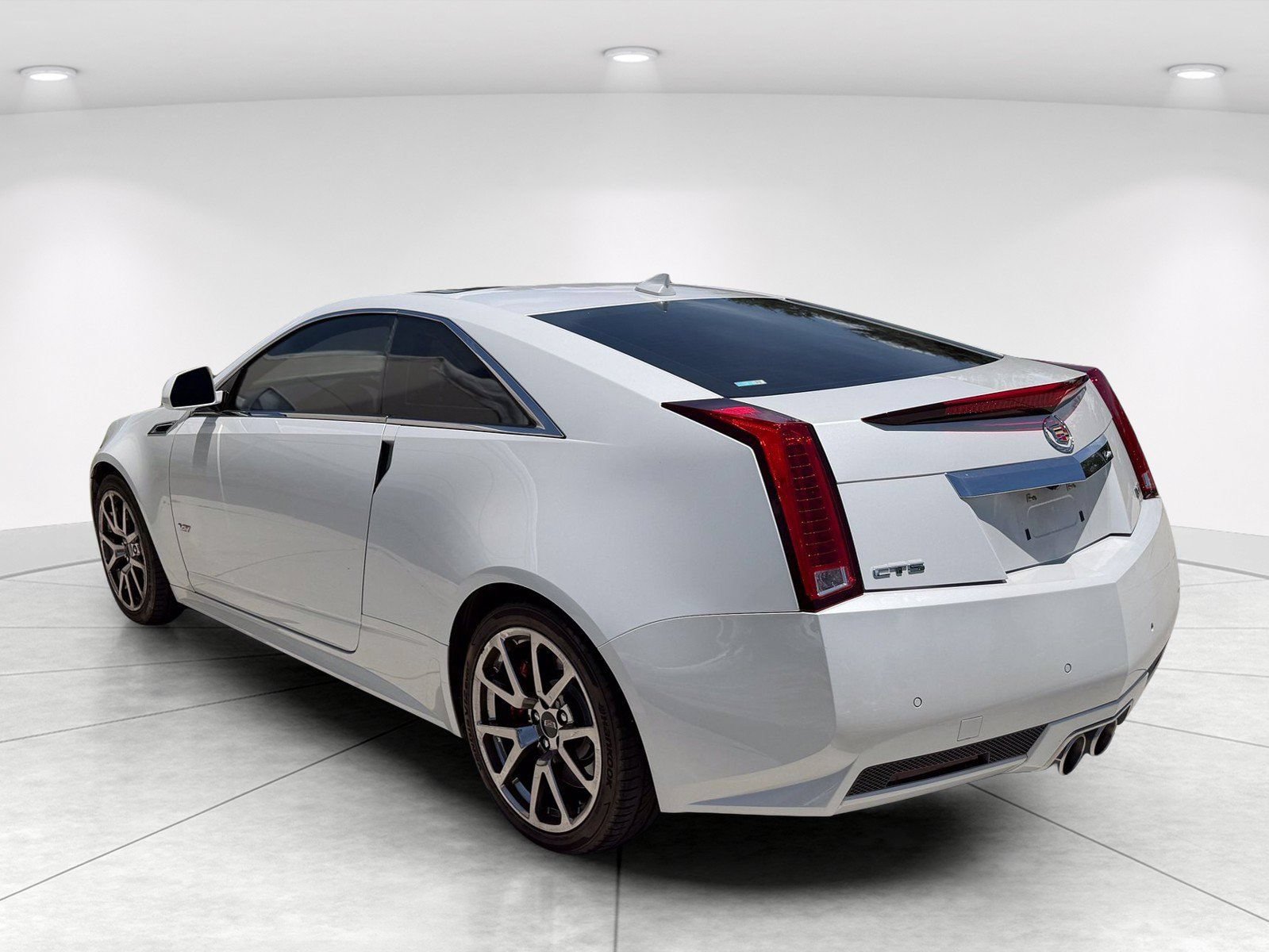 Used 2015 Cadillac CTS V RWD image 6