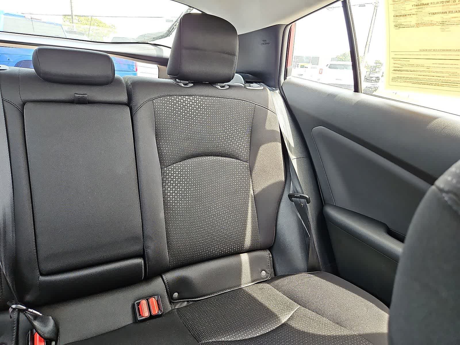 Used 2022 Toyota Prius LE AWD/4WD image 15