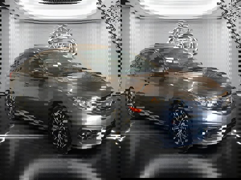 Used 2018 Honda Civic EX-T image 3