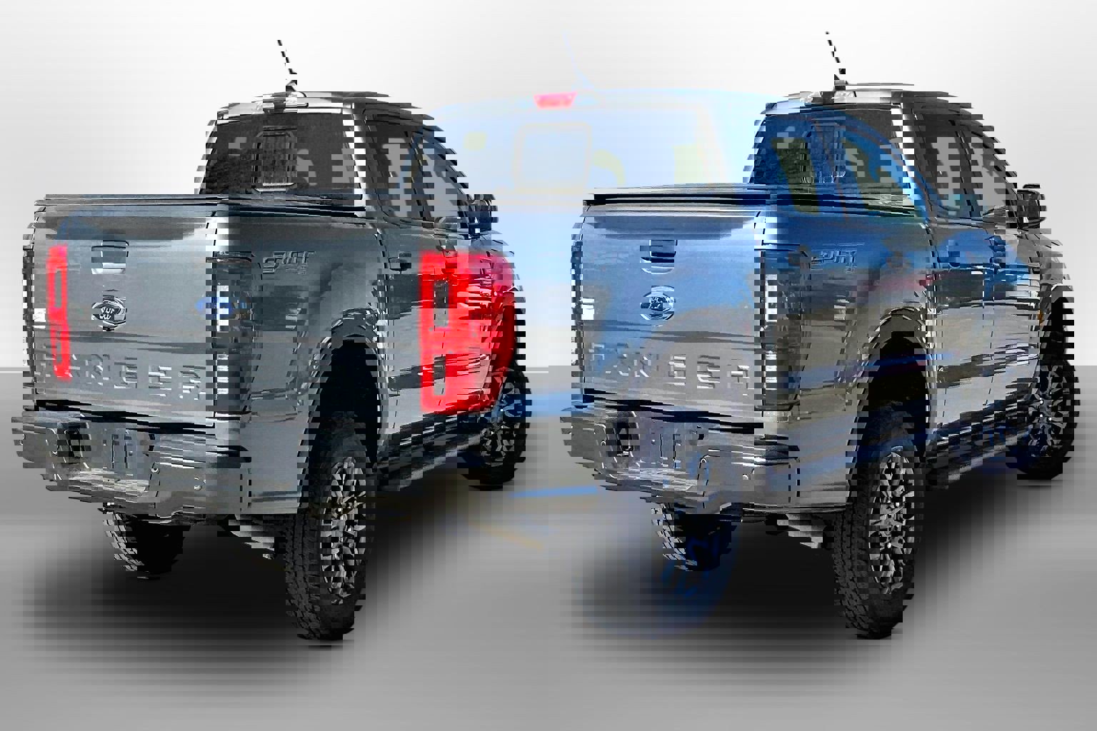 Used 2022 Ford Ranger XLT w/ Equipment Group 302A High image 11