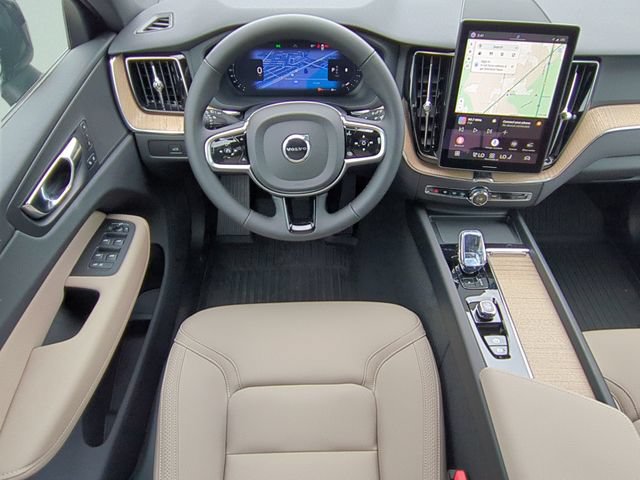 New 2026 Volvo XC60 B5 Plus w/ Protection Package Premier AWD/4WD image 11