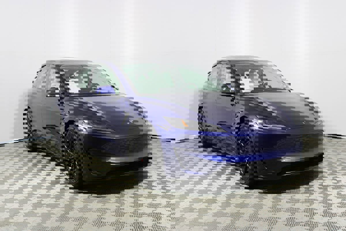 Used 2025 Tesla Model 3 Performance image 28