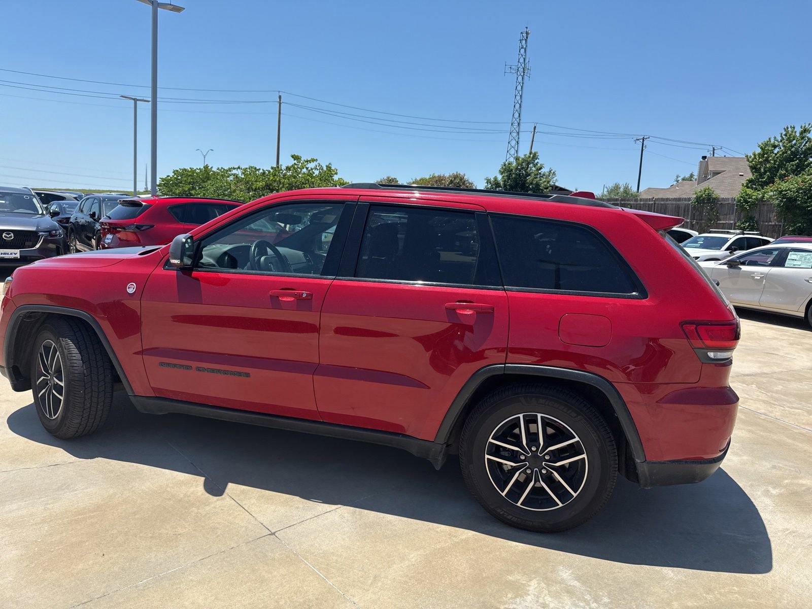 Used 2021 Jeep Grand Cherokee Trailhawk AWD/4WD image 17