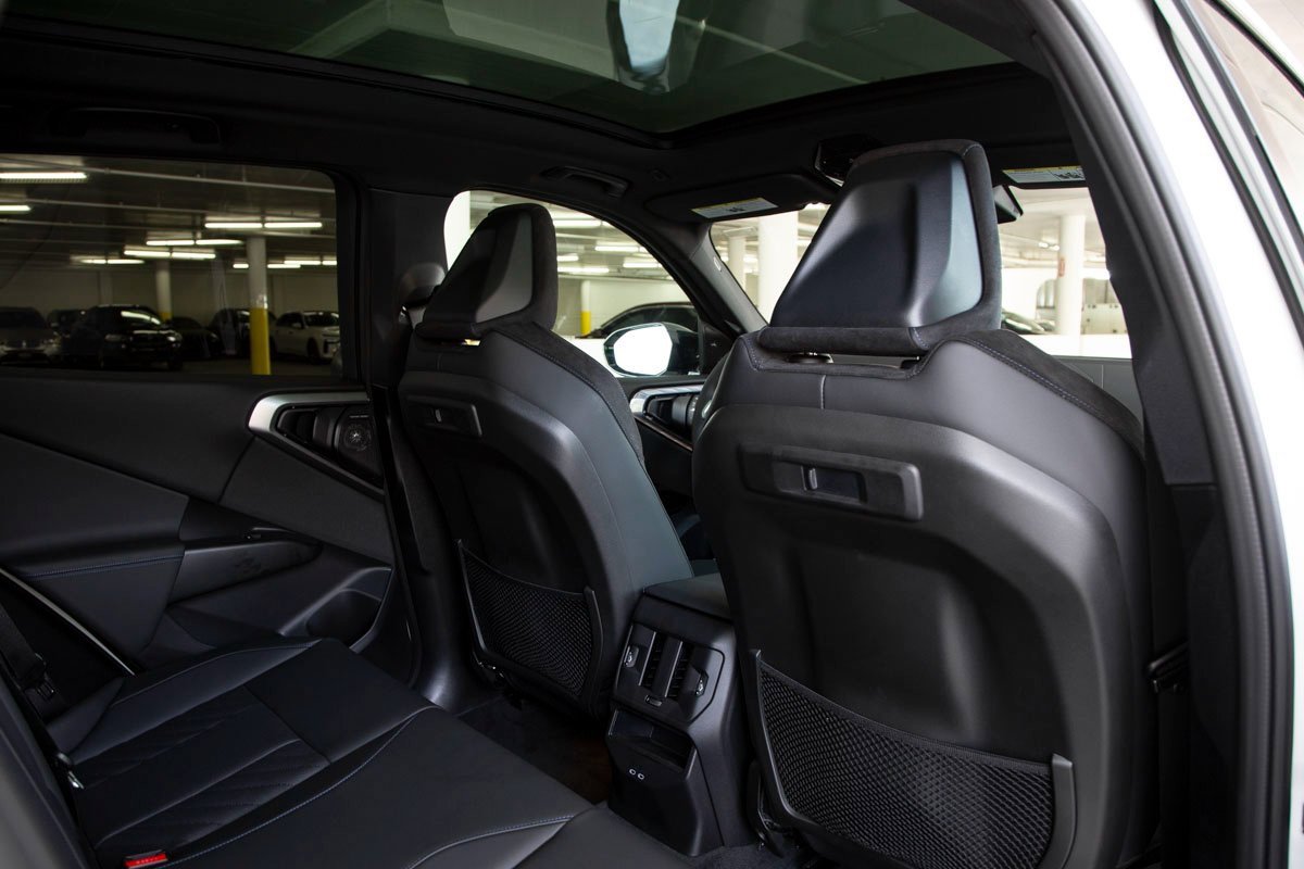 Used 2025 BMW X3 M50 w/ Premium Package image 30