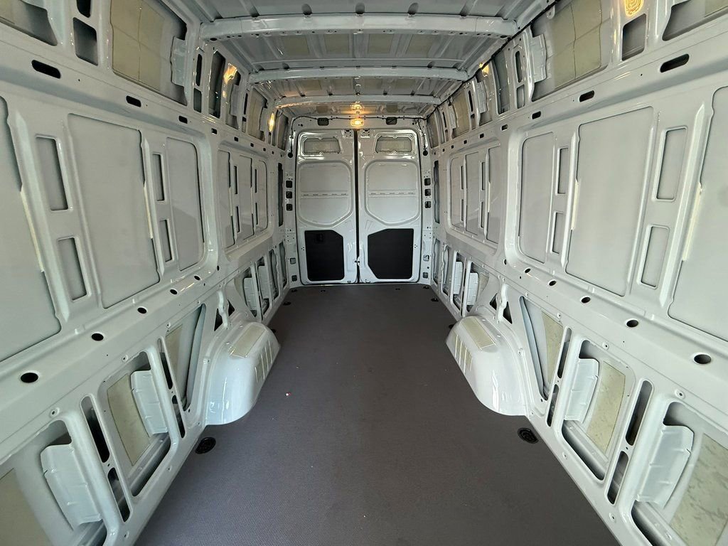 New 2025 Mercedes-Benz Sprinter 2500 image 25